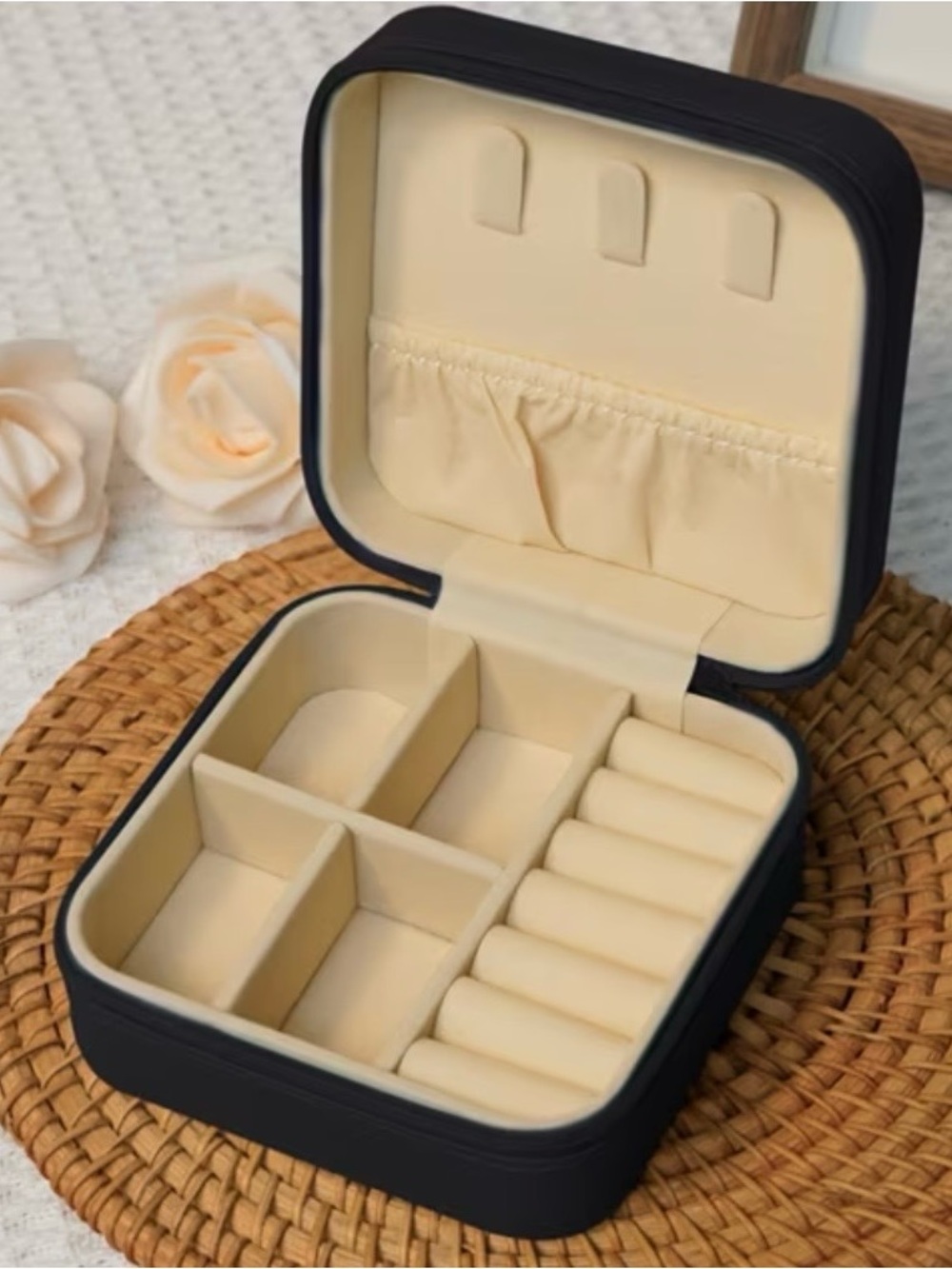 Compact Jewelry Organizer/Travel Box